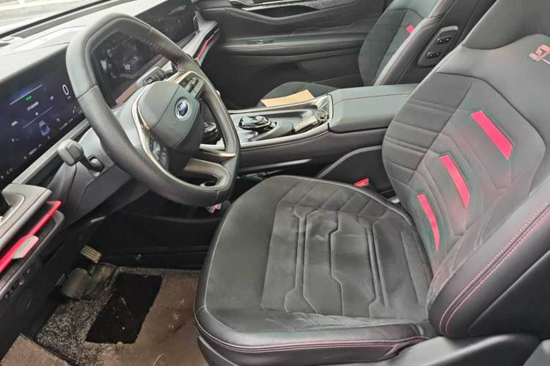 Used Ford Edge 2023 Ford Explorer L 2.0T EcoBoost E-Hybrid Four-Wheel Drive 7-Seater ST-Line Left Front Seat