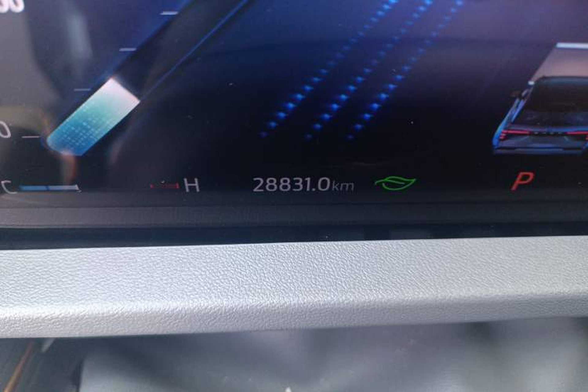 Used Ford Edge 2023 Ford Explorer L 2.0T EcoBoost Four-Wheel Drive 7-Seater Supreme Model Odometer Close Up