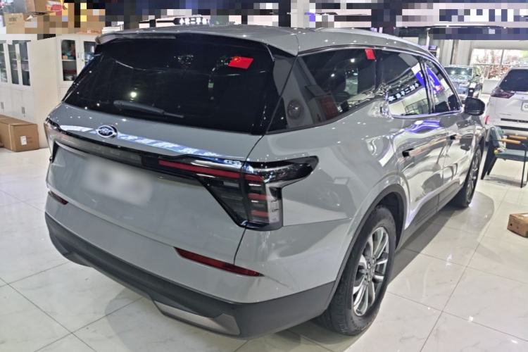 Used Ford Edge 2023 Ford Explorer L 2.0T EcoBoost Two-Wheel Drive 7-Seater Luxury Model Rear Right 45 Deg