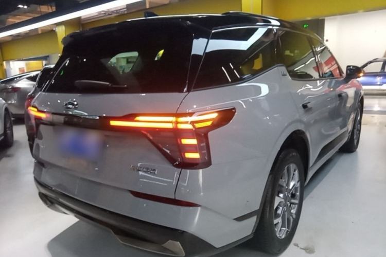 Used Ford Edge 2023 Ford Explorer L 2.0T EcoBoost Four-Wheel Drive 7-Seater Supreme Model Rear Right 45 Deg