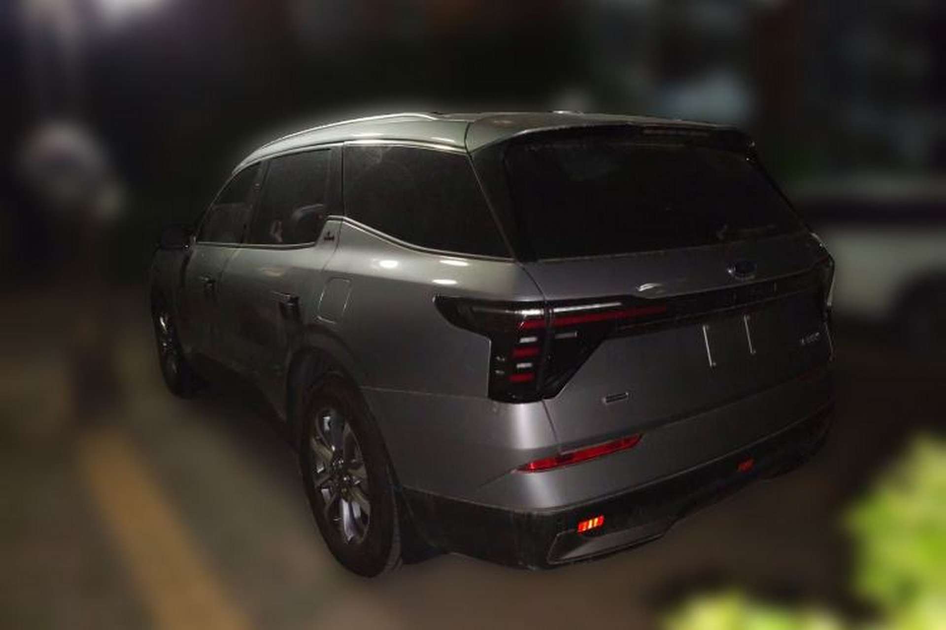 Used Ford Edge 2023 Ford Explorer L 2.0T EcoBoost E-Hybrid Two-Wheel Drive 7-Seater Luxury Model Rear