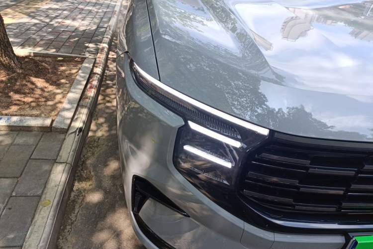 Used Ford Edge 2023 Ford Explorer L 2.0T EcoBoost Four-Wheel Drive 7-Seater Supreme Model Right Front Headlight