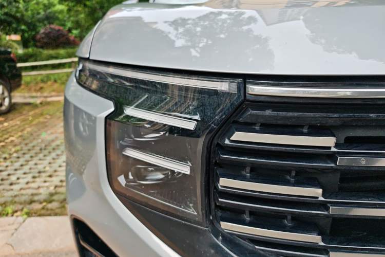 Used Ford Edge 2023 Ford Explorer L 2.0T EcoBoost Two-Wheel Drive 7-Seater Luxury Model Right Front Headlight