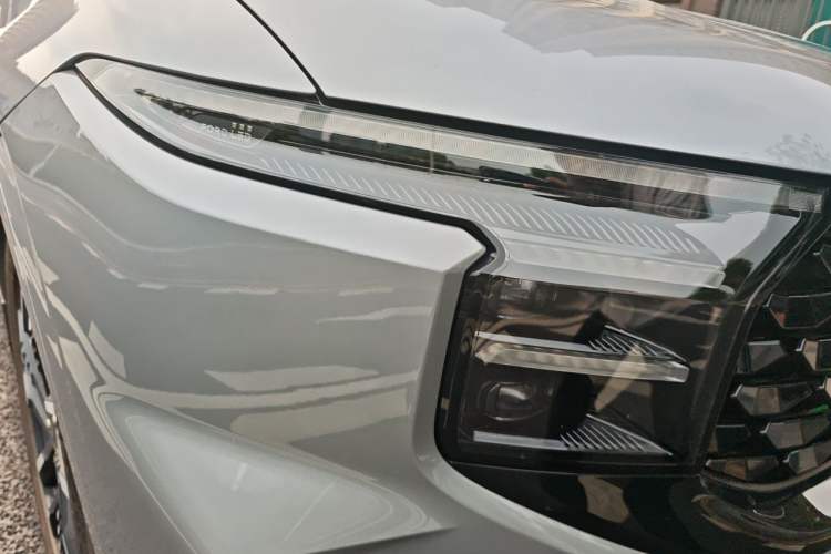 Used Ford Edge 2023 Ford Explorer L 2.0T EcoBoost E-Hybrid Four-Wheel Drive 7-Seater ST-Line Right Front Headlight