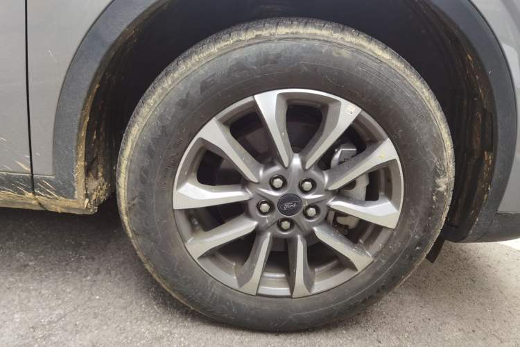 Used Ford Edge 2023 Ford Explorer L 2.0T EcoBoost Two-Wheel Drive 7-Seater Luxury Model Right Front Wheel Hub