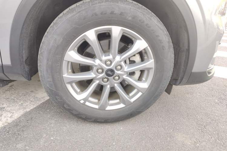 Used Ford Edge 2023 Ford Explorer L 2.0T EcoBoost Two-Wheel Drive 5-Seater Fashion Edition Right Front Wheel Hub