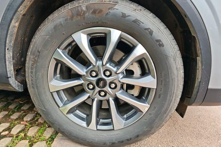 Used Ford Edge 2023 Ford Explorer L 2.0T EcoBoost Two-Wheel Drive 7-Seater Luxury Model Right Front Wheel Hub