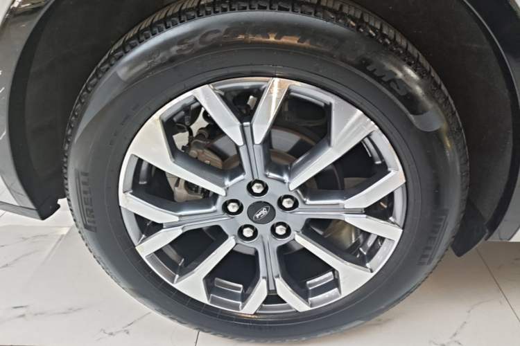 Used Ford Edge 2023 Ford Explorer L 2.0T EcoBoost Four-Wheel Drive 7-Seater Supreme Model Right Rear Wheel Hub