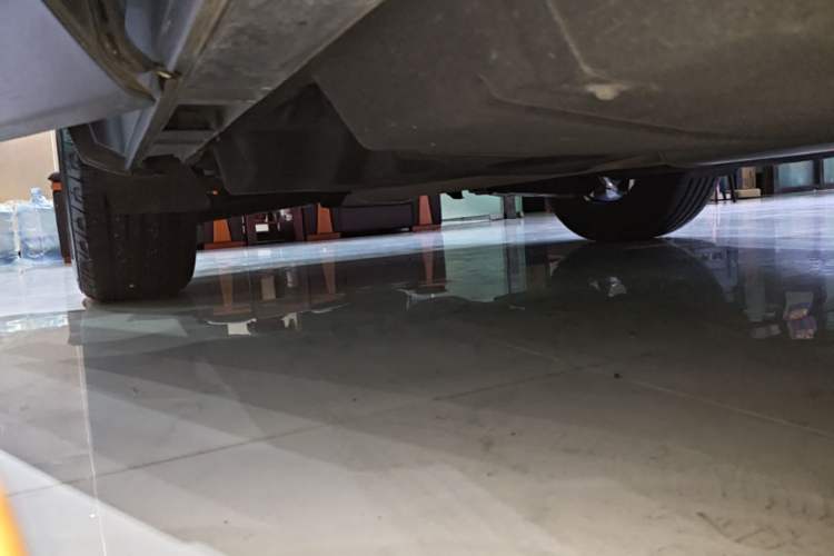 Used Ford Edge 2023 Ford Explorer L 2.0T EcoBoost Two-Wheel Drive 7-Seater Luxury Model Right Side Sill