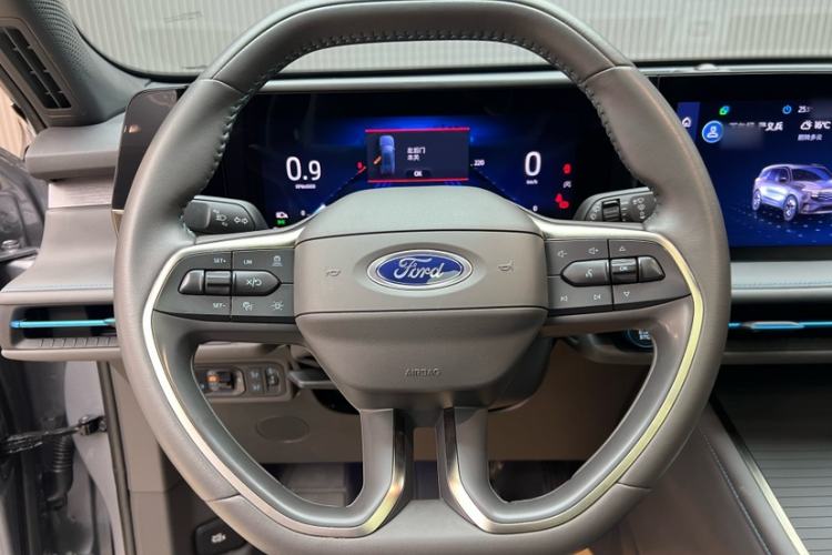 Used Ford Edge 2023 Ford Explorer L 2.0T EcoBoost Two-Wheel Drive 7-Seater Luxury Model Steering Wheel