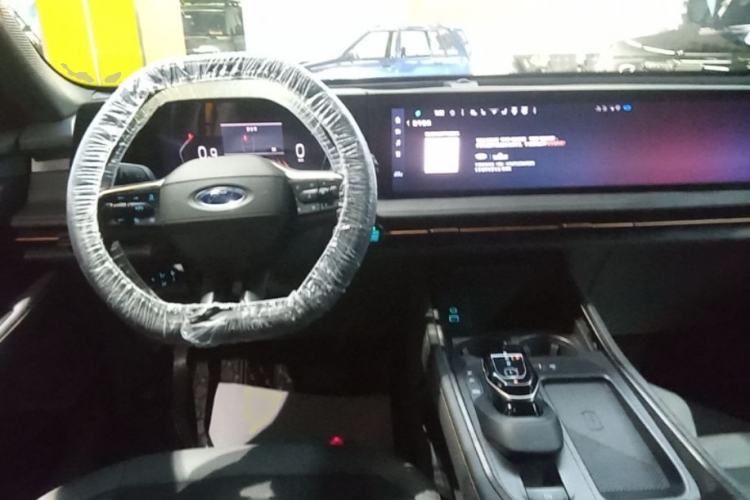 Used Ford Edge 2023 Ford Explorer L 2.0T EcoBoost Four-Wheel Drive 7-Seater Supreme Model Steering Wheel