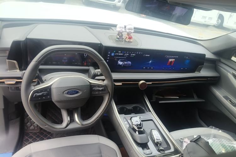 Used Ford Edge 2023 Edge L 2.0T EcoBoost E-Hybrid Four-Wheel Drive Seven-Seat Supreme Model Center Console