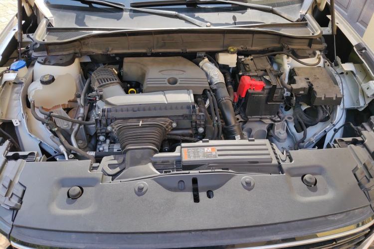 Used Ford Edge 2023 Ford Explorer L 2.0T EcoBoost Two-Wheel Drive 7-Seater Luxury Model Engine Bay