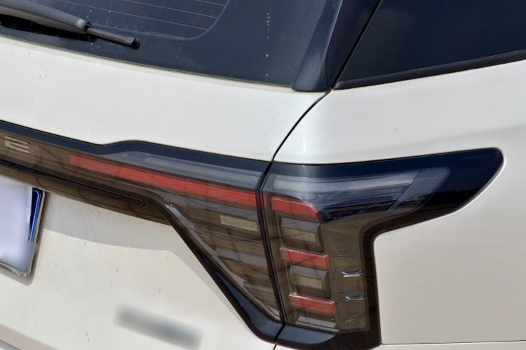 Used Ford Edge 2023 Edge L 2.0T EcoBoost E-Hybrid Four-Wheel Drive Seven-Seat Supreme Model Exterior 3