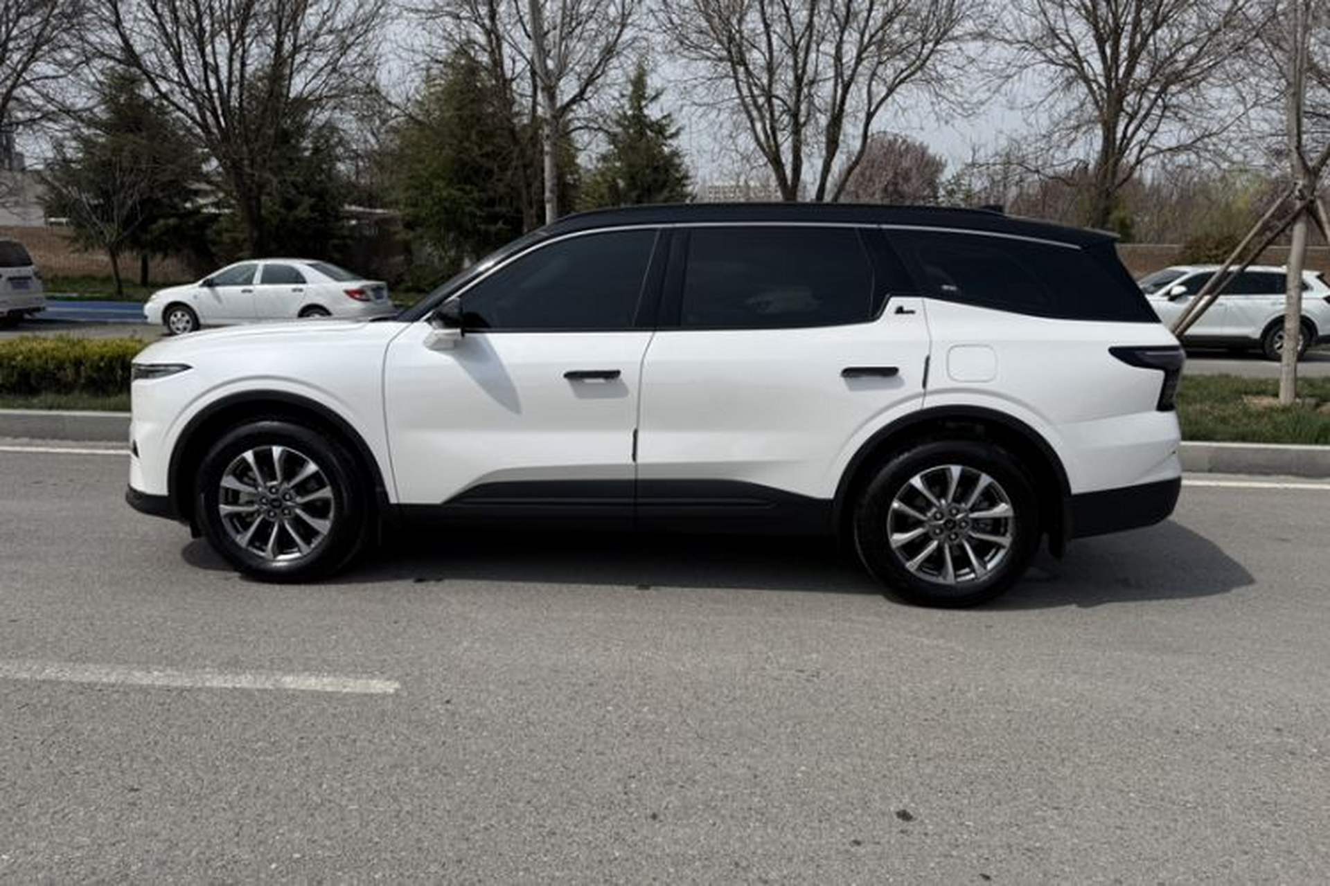 Used Ford Edge 2023 Ford Explorer L 2.0T EcoBoost Two-Wheel Drive 7-Seater Luxury Model Exterior 5