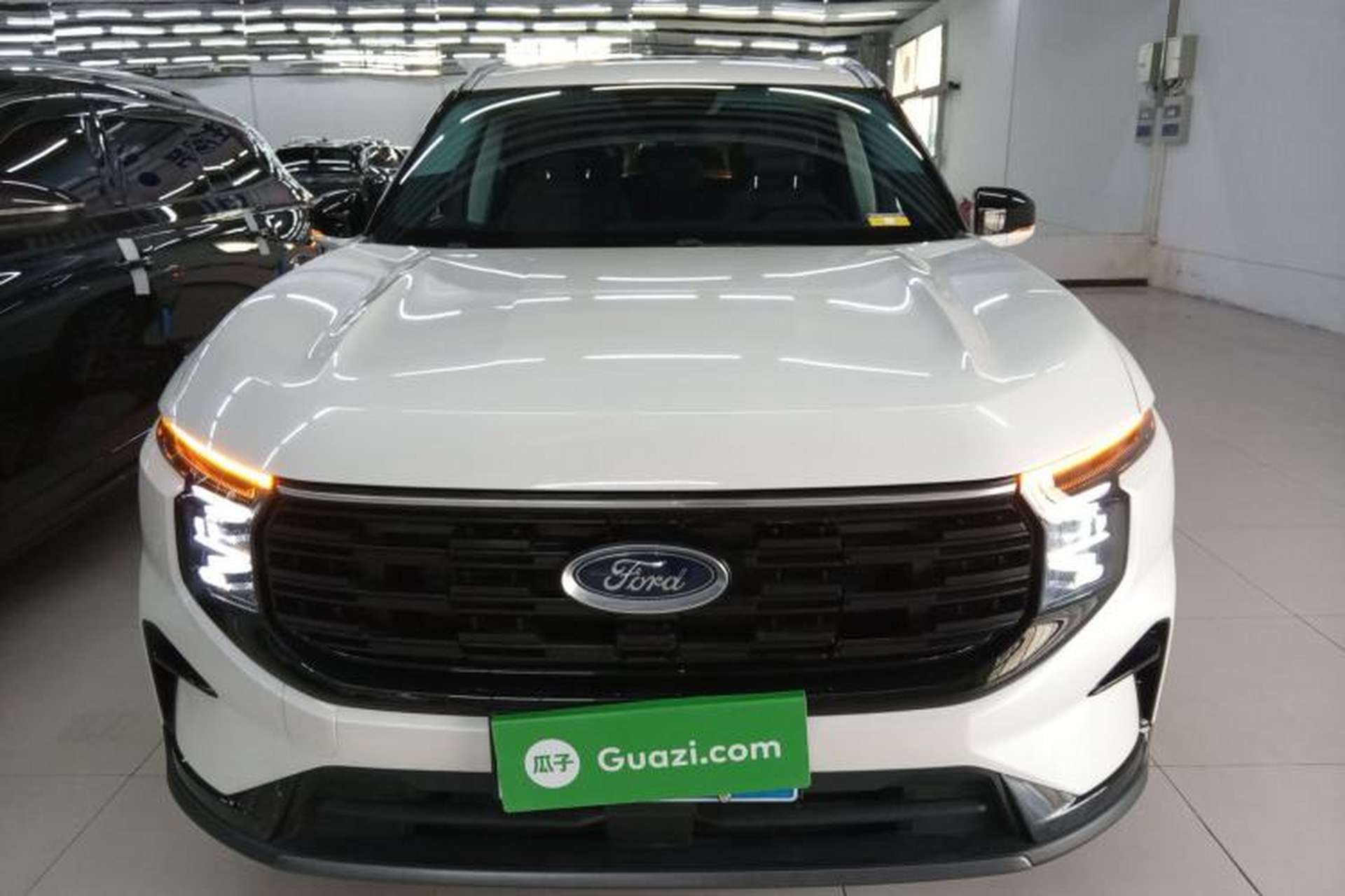 Used Ford Edge 2023 Ford Explorer L 2.0T EcoBoost Two-Wheel Drive 5-Seater Fashion Edition Front
