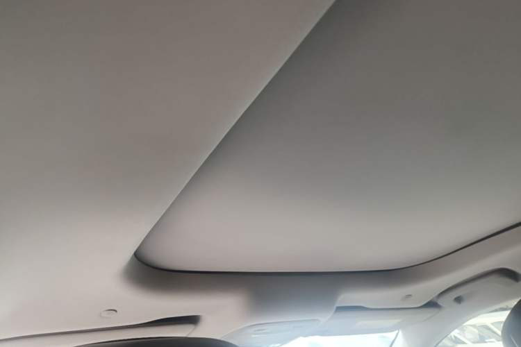 Used Ford Edge 2023 Edge L 2.0T EcoBoost E-Hybrid Four-Wheel Drive Seven-Seat Supreme Model Headliner