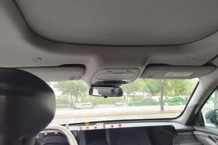 Used Ford Edge 2023 Ford Explorer L 2.0T EcoBoost E-Hybrid Two-Wheel Drive 7-Seater Luxury Model Headliner