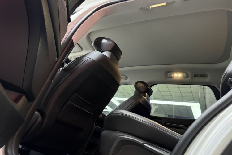 Used Ford Edge 2023 Ford Explorer L 2.0T EcoBoost Two-Wheel Drive 5-Seater Fashion Edition Headliner
