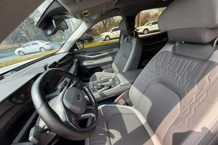 Used Ford Edge 2023 Ford Explorer L 2.0T EcoBoost Two-Wheel Drive 7-Seater Luxury Model Interior 5