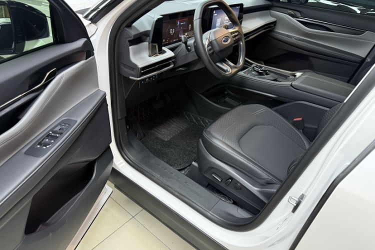 Used Ford Edge 2023 Ford Explorer L 2.0T EcoBoost Two-Wheel Drive 5-Seater Fashion Edition Interior 7