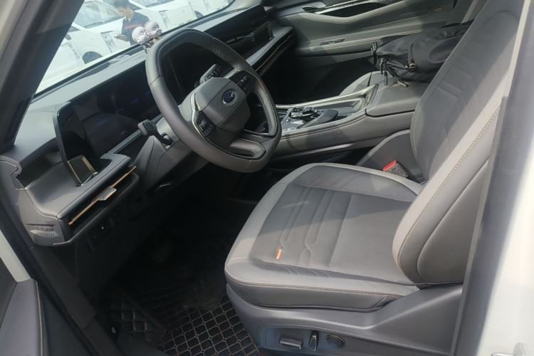 Used Ford Edge 2023 Edge L 2.0T EcoBoost E-Hybrid Four-Wheel Drive Seven-Seat Supreme Model Left Front Seat