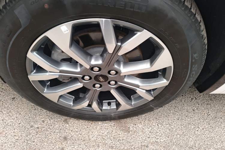 Used Ford Edge 2023 Ford Explorer L 2.0T EcoBoost Four-Wheel Drive 7-Seater Supreme Model Left Front Wheel Hub