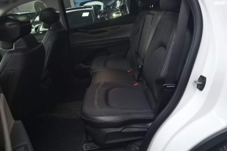 Used Ford Edge 2023 Ford Explorer L 2.0T EcoBoost Two-Wheel Drive 5-Seater Fashion Edition Left Rear Seat