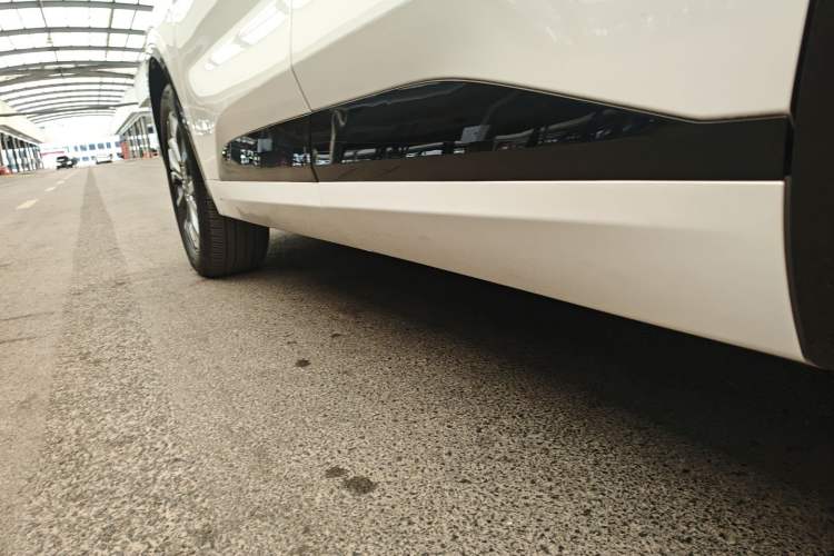 Used Ford Edge 2023 Ford Explorer L 2.0T EcoBoost Four-Wheel Drive 7-Seater Supreme Model Left Side Sill