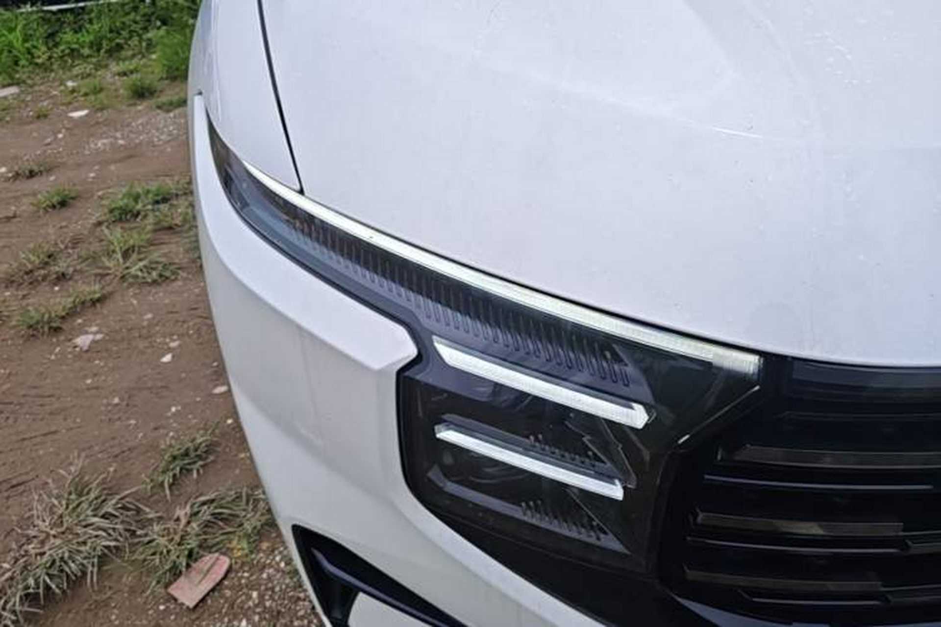 Used Ford Edge 2023 Edge L 2.0T EcoBoost E-Hybrid Four-Wheel Drive Seven-Seat Supreme Model Right Front Headlight