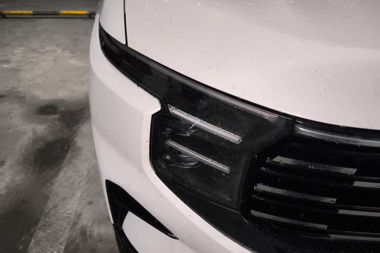 Used Ford Edge 2023 Ford Explorer L 2.0T EcoBoost Two-Wheel Drive 7-Seater Luxury Model Right Front Headlight