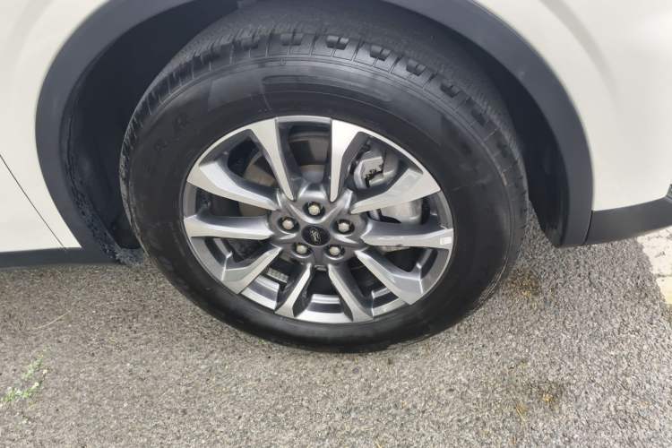 Used Ford Edge 2023 Ford Explorer L 2.0T EcoBoost E-Hybrid Two-Wheel Drive 7-Seater Luxury Model Right Front Wheel Hub