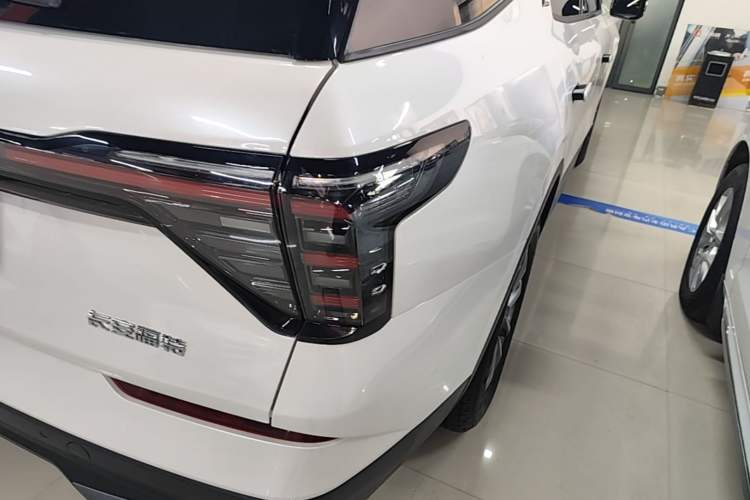 Used Ford Edge 2023 Ford Explorer L 2.0T EcoBoost Two-Wheel Drive 7-Seater Luxury Model Right Rear Taillight