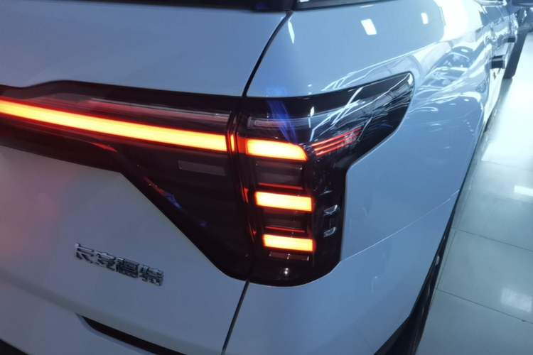 Used Ford Edge 2023 Ford Explorer L 2.0T EcoBoost Two-Wheel Drive 5-Seater Fashion Edition Right Rear Taillight