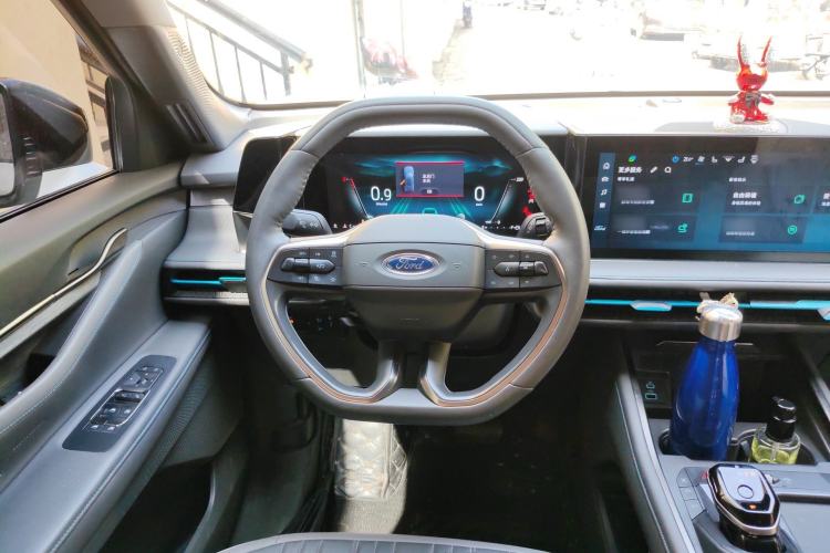 Used Ford Edge 2023 Ford Explorer L 2.0T EcoBoost Two-Wheel Drive 7-Seater Luxury Model Steering Wheel