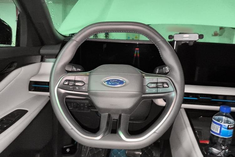 Used Ford Edge 2023 Ford Explorer L 2.0T EcoBoost Two-Wheel Drive 7-Seater Luxury Model Steering Wheel