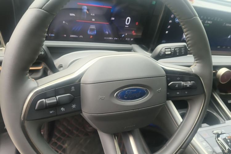 Used Ford Edge 2023 Edge L 2.0T EcoBoost E-Hybrid Four-Wheel Drive Seven-Seat Supreme Model Steering Wheel