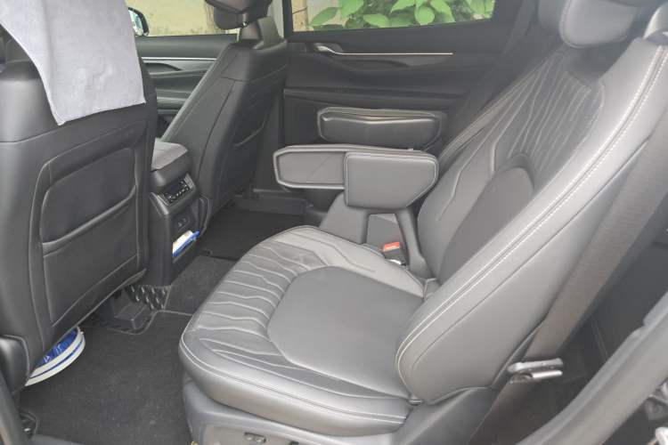 Used Ford Edge 2024 Ford Explorer L 2.0T EcoBoost Two-Wheel Drive 7-Seater Fashion Edition Left Rear Seat