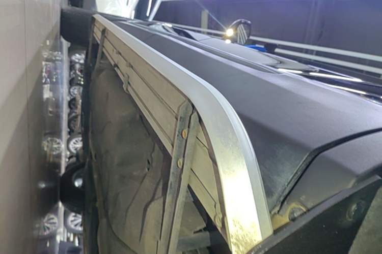 Used Ford Edge 2024 Ford Explorer L 2.0T EcoBoost Four-Wheel Drive 7-Seater Fashion Edition Left Side Sill