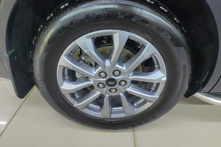 Used Ford Edge 2024 Ford Explorer L 2.0T EcoBoost Four-Wheel Drive 7-Seater Fashion Edition Right Rear Wheel Hub