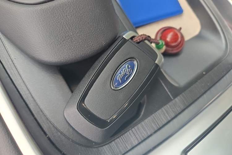 Used Ford Edge 2024 Ford Explorer L 2.0T EcoBoost Two-Wheel Drive 7-Seater Fashion Edition Vehicle Key