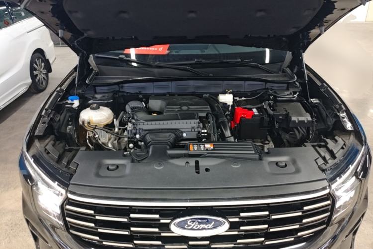 Used Ford Edge 2025 Escape L 2.0T EcoBoost Two-Wheel Drive 7-Seater Luxury Model Engine Bay