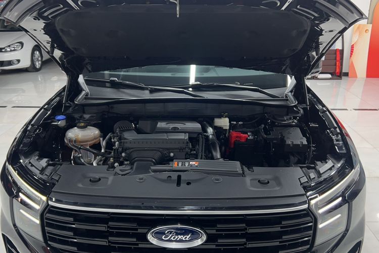 Used Ford Edge 2025 Ford Explorer L 2.0T EcoBoost Two-Wheel Drive 7-Seater Fashion Edition Engine Bay