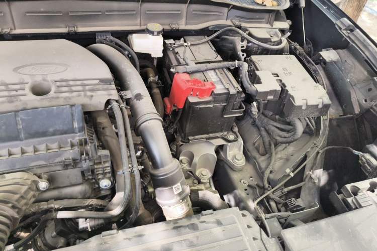 Used Ford Edge 2025 Escape L 2.0T EcoBoost Two-Wheel Drive 7-Seater Luxury Model Engine Bay Left