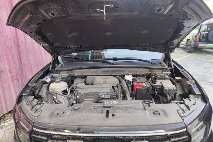 Used Ford Edge 2025 Escape L 2.0T EcoBoost Two-Wheel Drive 7-Seater Luxury Model Engine Bay