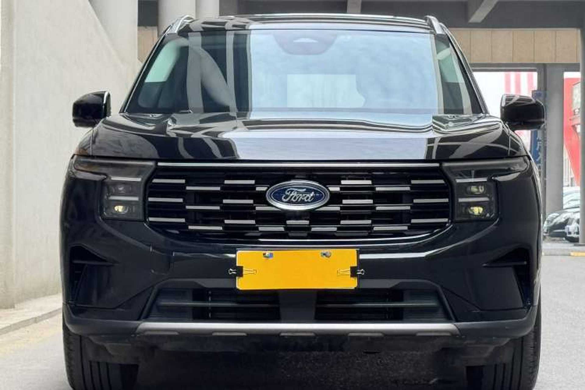 Used Ford Edge 2025 Ford Explorer L 2.0T EcoBoost E-Hybrid Two-Wheel Drive 7-Seater Luxury Model Exterior 1