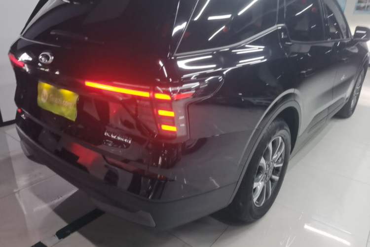 Used Ford Edge 2025 Ford Explorer L 2.0T EcoBoost Two-Wheel Drive 7-Seater Fashion Edition Exterior 3
