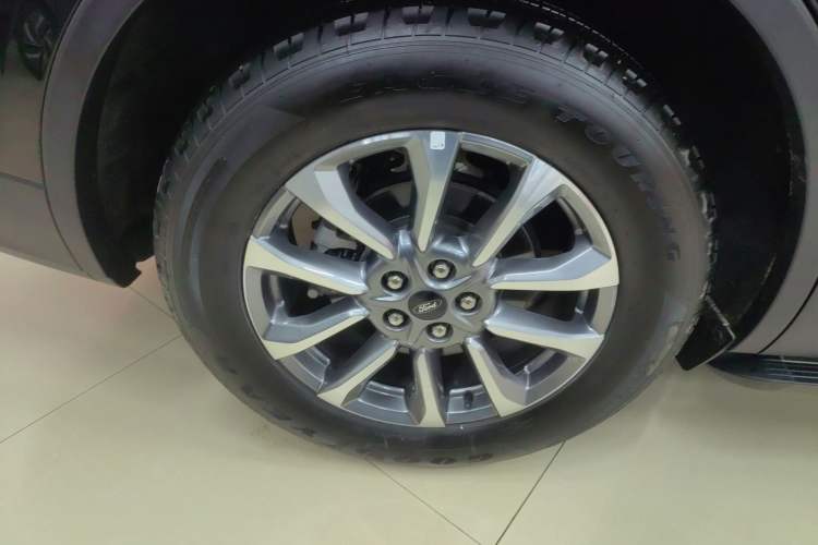 Used Ford Edge 2025 Ford Explorer L 2.0T EcoBoost Two-Wheel Drive 7-Seater Fashion Edition Exterior 5