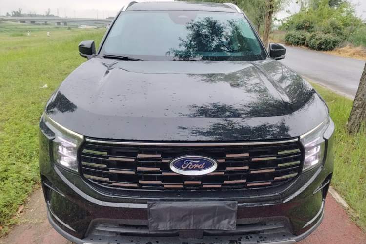 Used Ford Edge 2025 Escape L 2.0T EcoBoost Two-Wheel Drive 7-Seater Luxury Model Front
