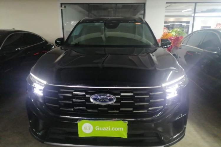 Used Ford Edge 2025 Ford Explorer L 2.0T EcoBoost E-Hybrid Two-Wheel Drive 7-Seater Luxury Model Front